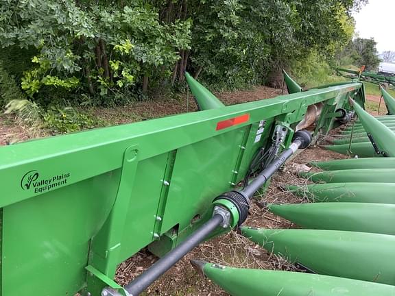 Image of John Deere 718C equipment image 3