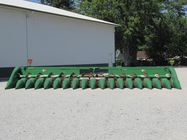 Image of John Deere 718C equipment image 2