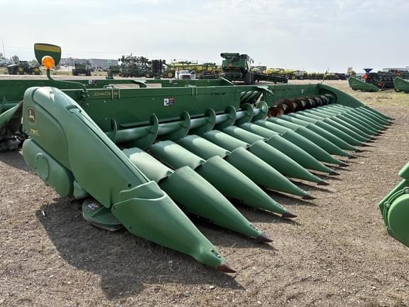 Image of John Deere 718C equipment image 1