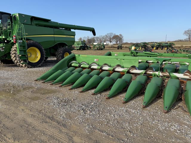 Image of John Deere 718C equipment image 2