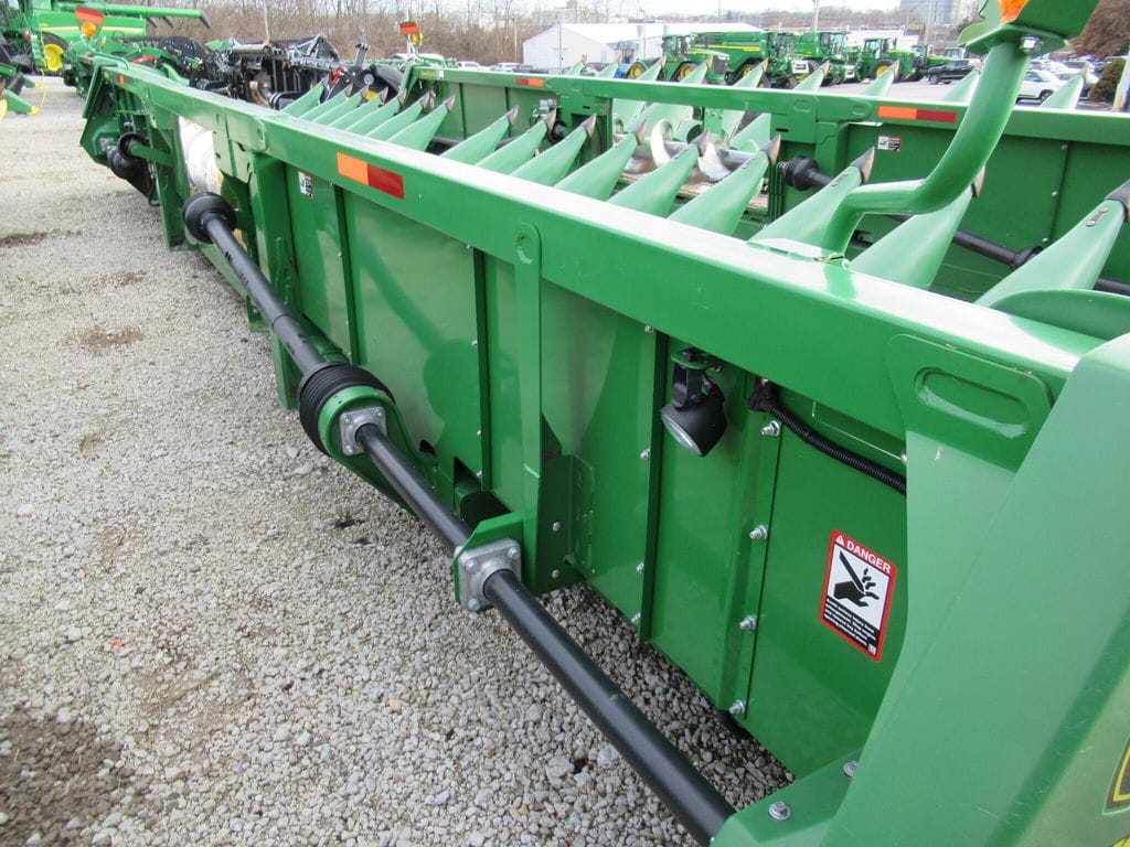 2020 John Deere 718C Equipment Image0