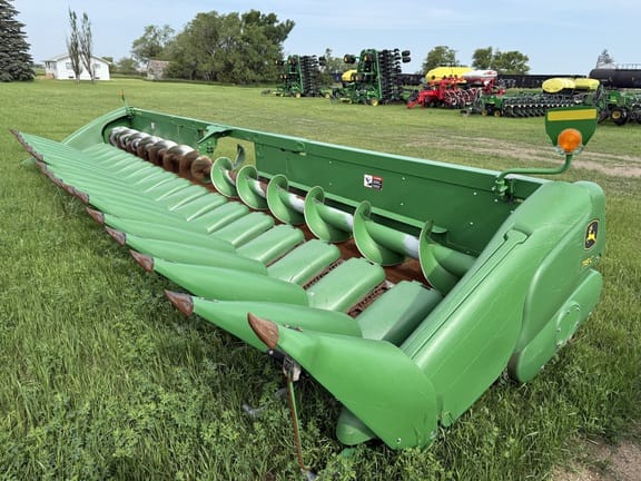 2020 John Deere 718C Equipment Image0