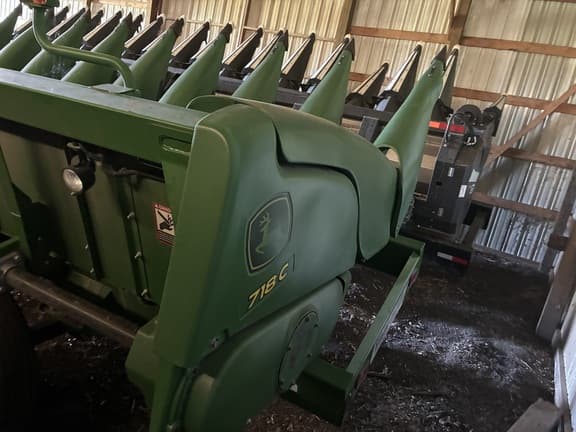 Image of John Deere 718C equipment image 4