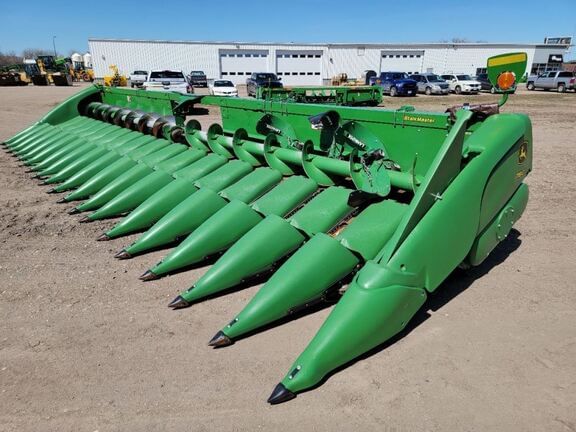 Main image John Deere 718C
