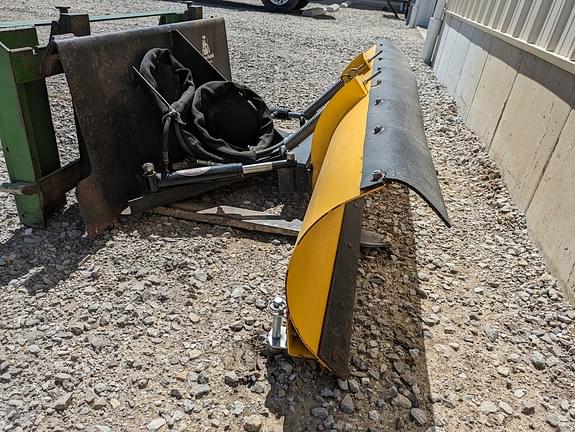 Image of John Deere 72" Front Blade Image 0