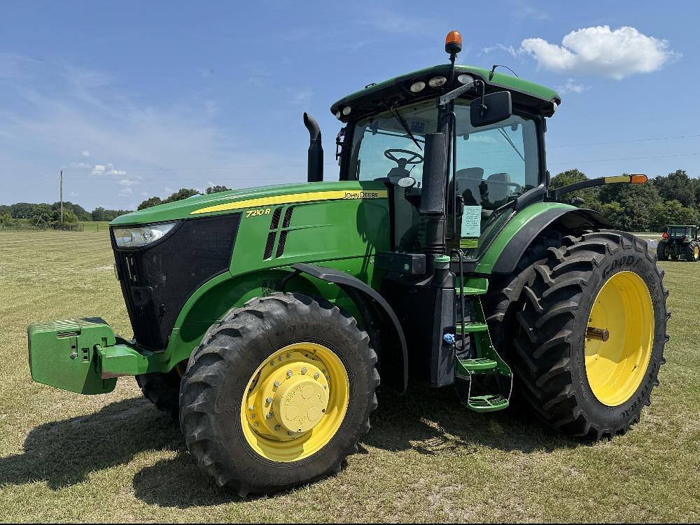 Image of John Deere 7210R Image 0