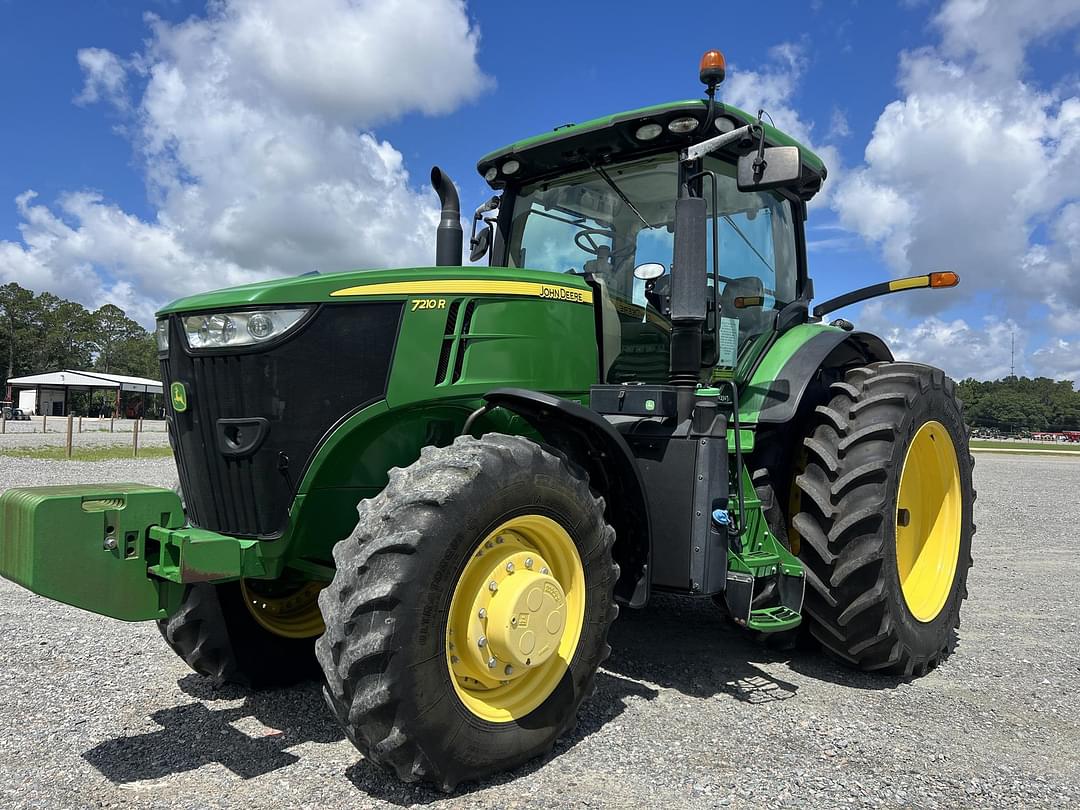 Image of John Deere 7210R Primary image