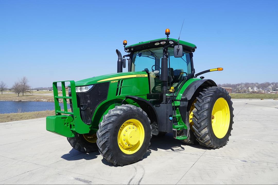Image of John Deere 7230R Primary image