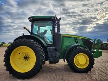 Main image John Deere 7230R