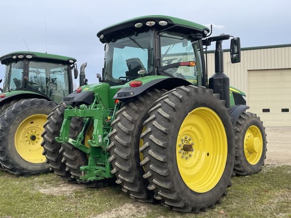 Image of John Deere 7230R equipment image 4