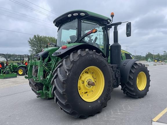 Image of John Deere 7270R equipment image 4