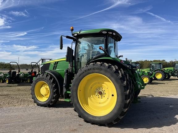 Image of John Deere 7290R equipment image 3