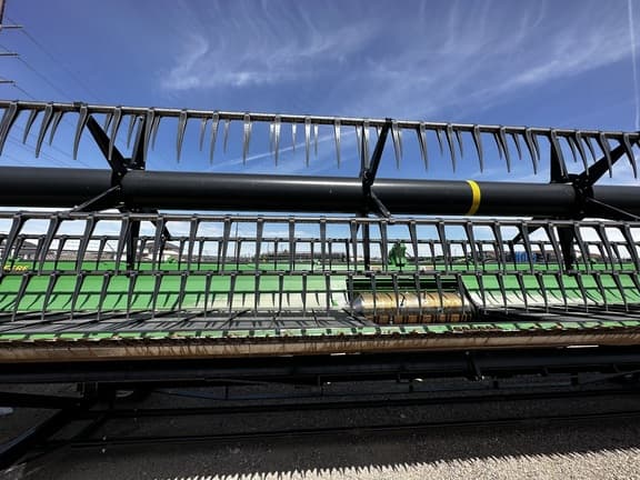 Image of John Deere 735D equipment image 2