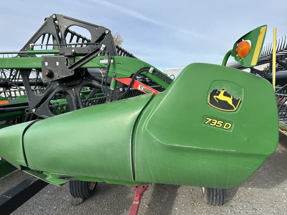 Image of John Deere 735D equipment image 3