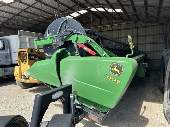 2020 John Deere 735FD Equipment Image0