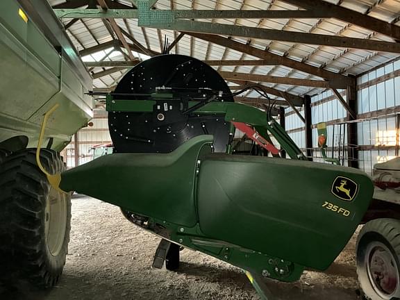 Image of John Deere 735FD equipment image 2