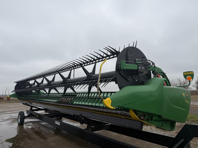 Image of John Deere 735FD equipment image 1