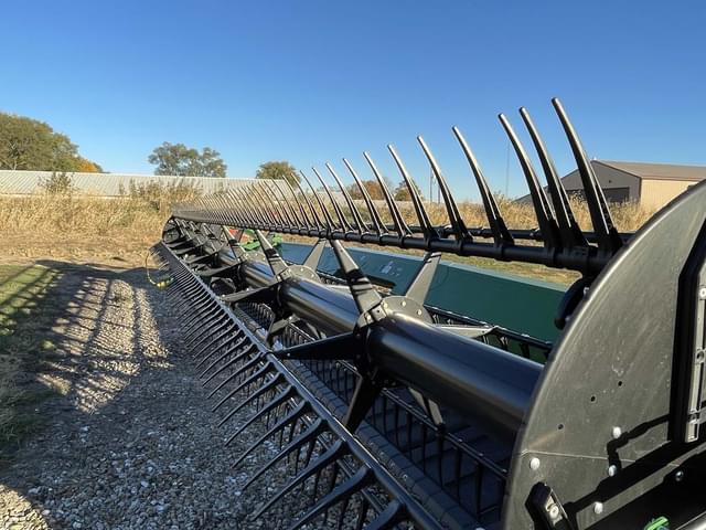 Image of John Deere 735FD equipment image 3