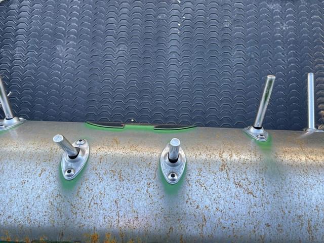 Image of John Deere 735FD equipment image 4