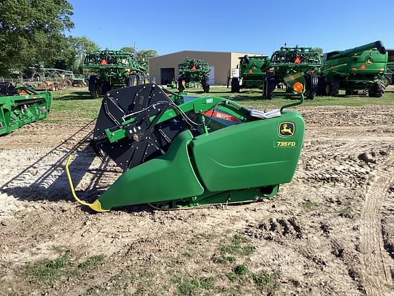 Image of John Deere 735FD equipment image 1