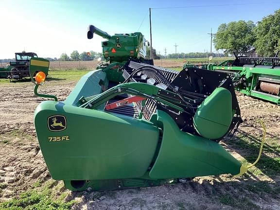 Image of John Deere 735FD equipment image 2