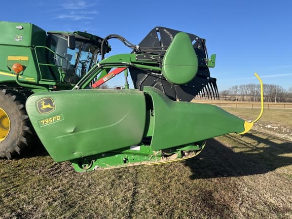 Image of John Deere 735FD equipment image 2