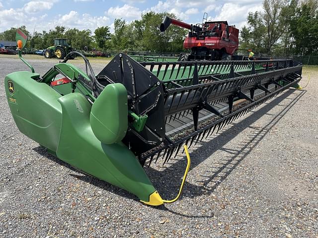 Image of John Deere 735FD equipment image 1