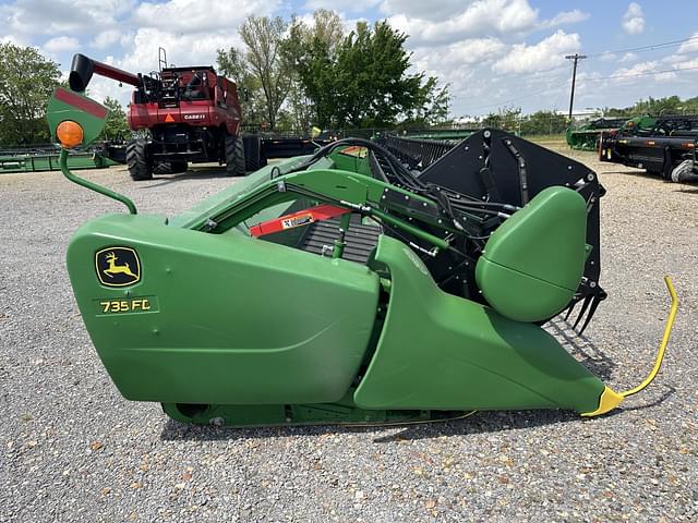 Image of John Deere 735FD equipment image 3