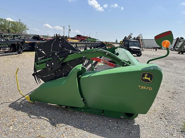 Image of John Deere 735FD equipment image 2