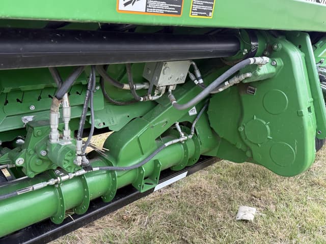 Image of John Deere 735FD equipment image 4