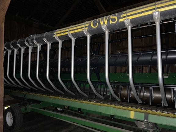 Image of John Deere 735FD equipment image 3