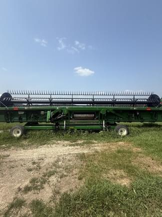 Image of John Deere 735FD equipment image 2