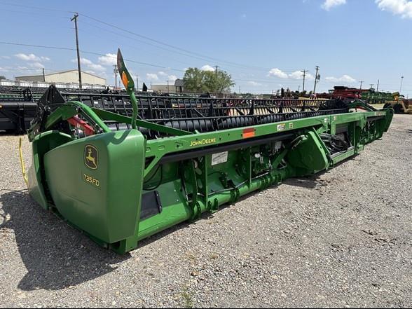 Image of John Deere 735FD equipment image 4