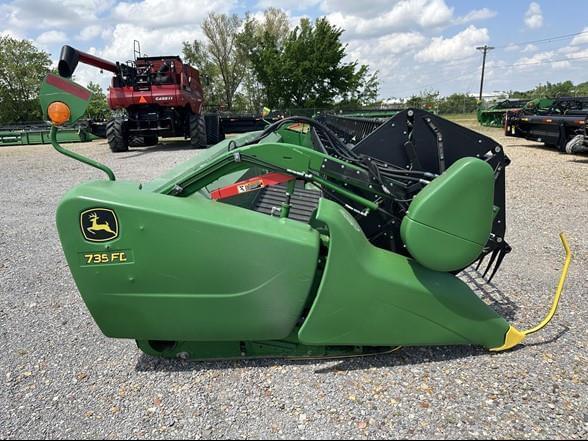 Image of John Deere 735FD equipment image 2