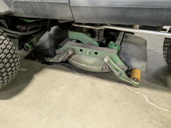 Image of John Deere 7400A equipment image 4