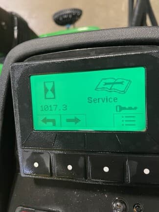 Image of John Deere 7400A equipment image 4