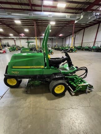 Image of John Deere 7400A equipment image 3
