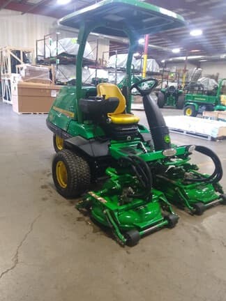 Image of John Deere 7400A equipment image 1