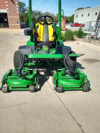 Image of John Deere 7400A equipment image 2