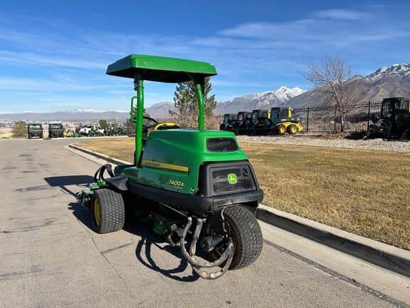 Image of John Deere 7400A equipment image 2