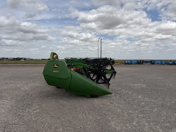 Image of John Deere 740D equipment image 3
