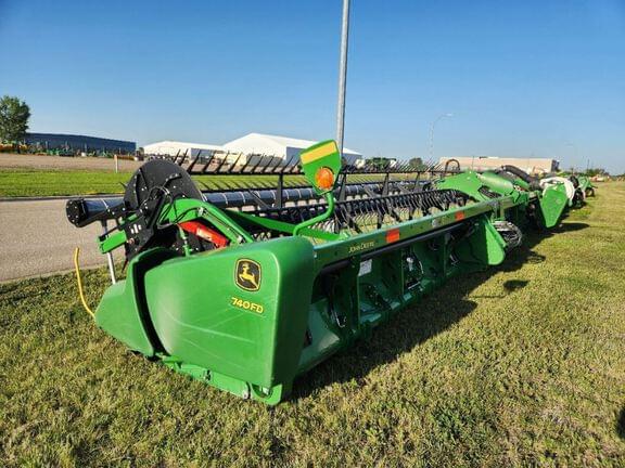 Image of John Deere 740FD equipment image 2