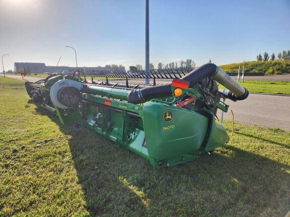 Image of John Deere 740FD equipment image 4