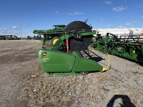Image of John Deere 740FD equipment image 2