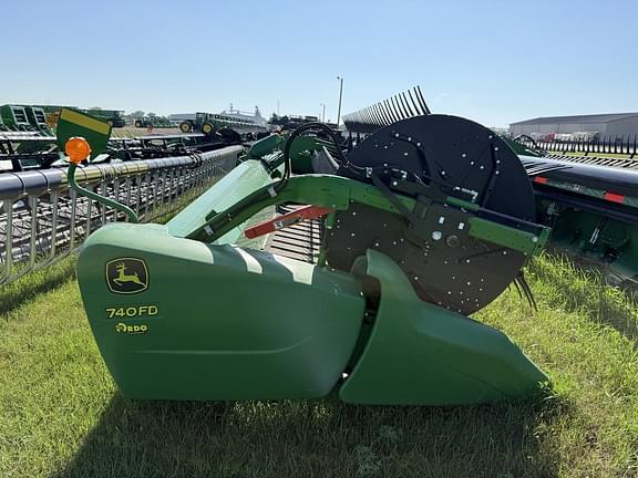 Image of John Deere 740FD equipment image 4