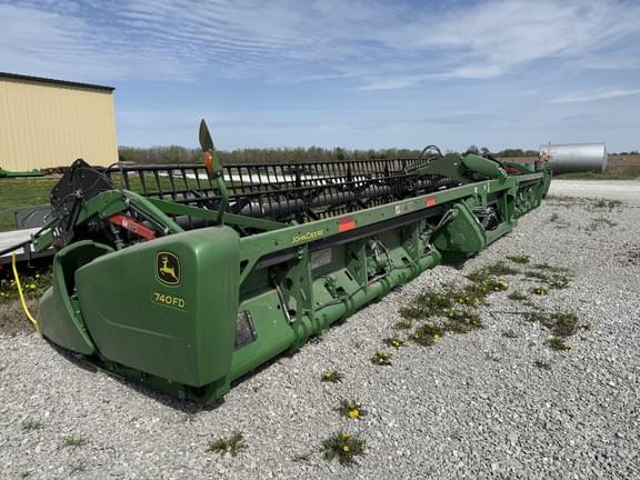 Image of John Deere 740FD equipment image 2
