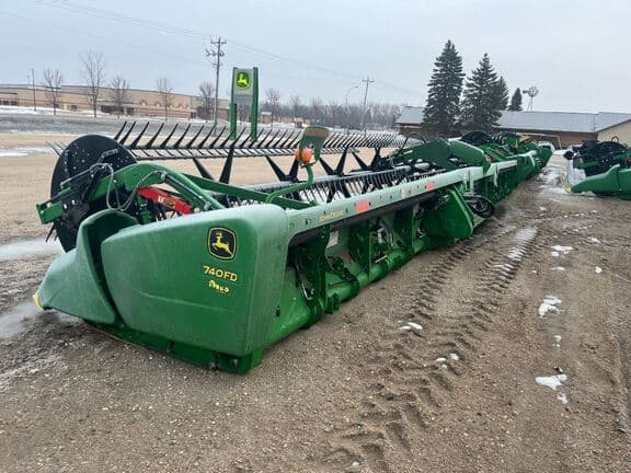 Image of John Deere 740FD equipment image 2