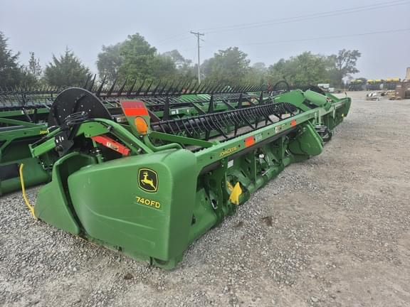 Image of John Deere 740FD equipment image 2