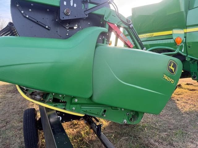 Image of John Deere 740FD equipment image 1