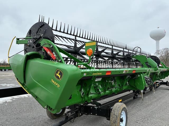 Image of John Deere 740FD equipment image 2
